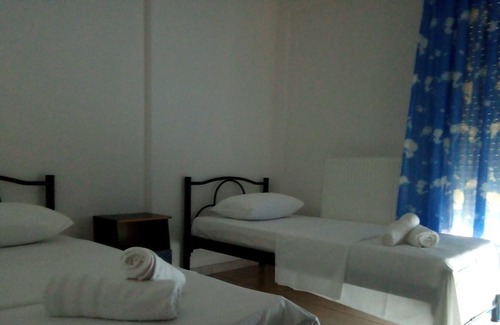 Flogita Apartamento | Apartamento con vistas al mar en el centro del pueblo.