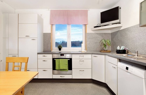 Meckenbeuren Apartamento | Apartamento 'Wohnung Beim Obsthof' con vistas a la montaña y Wi-Fi
