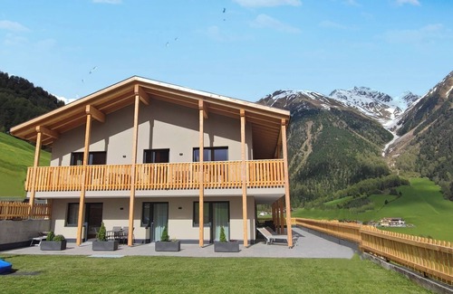 Malles Venosta Apartamento | Apartment 'Wohnung Plamatun' with Mountain View, Private Terrace and Wi-Fi
