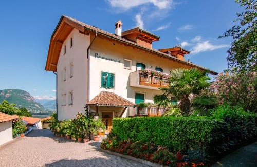Andriano Apartamento | Apartment Wolfsthurn by Interhome