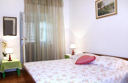 Pokrivenik Apartamento | Apartment Zarace - Gdinj 2047b