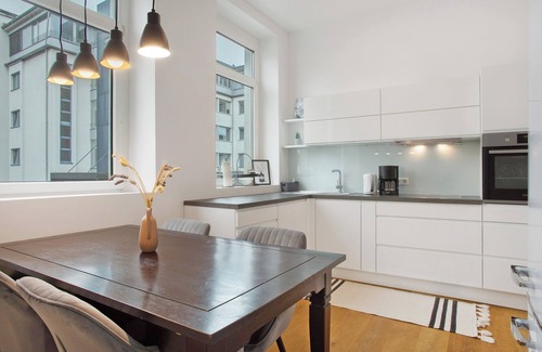 Bregenz Apartamento | Apartamento 'Zeitlos Zuhause Bregenz' con terraza privada y Wi-Fi