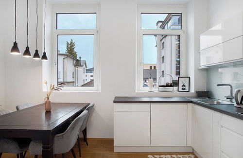 Bregenz Apartamento | Apartamento 'Zeitlos Zuhause Bregenz' con terraza privada y Wi-Fi