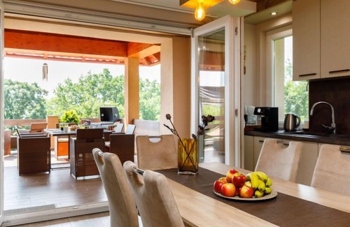 Revfulop Apartamento | Apartamento Zen by Interhome