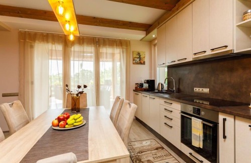 Revfulop Apartamento | Apartamento Zen by Interhome