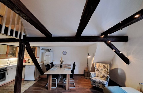 Gunzenhausen Apartamento | Apartamento "Zentrale Altbau Fewo Marktplatz" con wifi