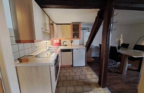 Gunzenhausen Apartamento | Apartamento "Zentrale Altbau Fewo Marktplatz" con wifi