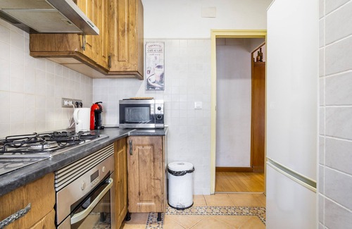 Benicalap Apartamento | Apartamento 'Zona Doctor Peset - B' con balcón, Wi-Fi y aire acondicionado