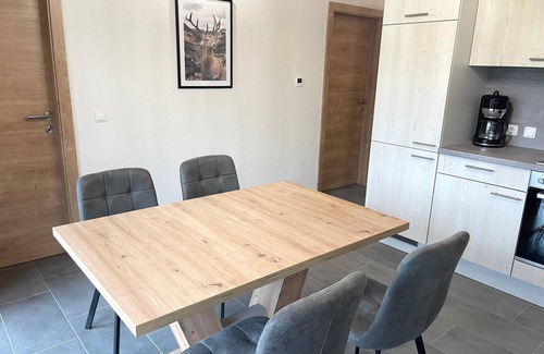 Reichenau Apartamento | Apartamento 'Zum Klammlhof' con vistas a la montaña, terraza privada y Wi-Fi