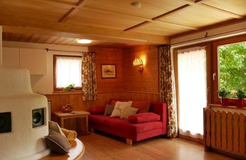 Kirchberg in Tirol Apartamento | Apartmenthaus Thussn, cozy & quiet location, hiking & MTB,