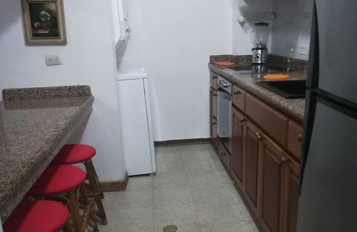 Margarita Island Apartamento | Apartmento cerca de la playa con piscina, terraza, wifi y agua permanente!