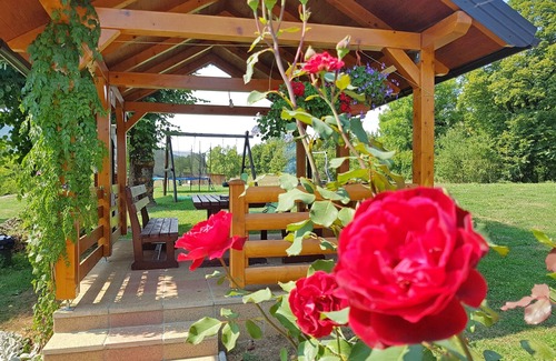 Seliste Dreznicko Apartamento | Apartments and rooms Dragica, (16214), Selište Drežnicko, Croatia