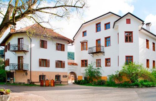 San Lorenzo di Sebato Apartamento | Apartments Ansitz Wildberg