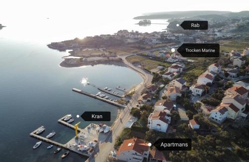 Banjol Apartamento | Apartments and boat rental Petra Španjol - crane and moorings