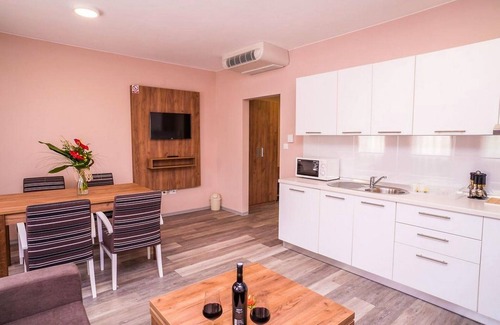 Vrelo Korenicko Apartamento | Apartments and rooms Danijel, (16387), Vrelo Korenicko, Croatia