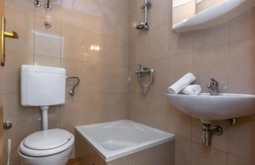 Istok Apartamento | Apartments and Room Tattoo