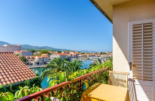 Vrboska Apartamento | Apartments and Rooms Darinka