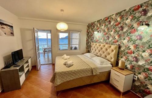 Dobra Voda Apartamento | Apartments AriaSana-5m from the beach