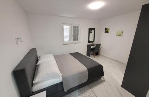Fiorini Apartamento | Apartments Aversu
