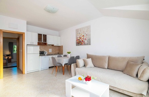 Komolac Apartamento | Apartments Azzurro- One Bedroom Apartment with Terrace and Hot Tub