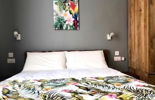Tower Road Apartamento | Apartments by Sliema promenade and beach
