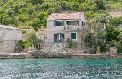 Cove Donja Krusica (Donje selo) Apartamento | Apartments by the sea Cove Donja Kruscica - Donja Krusica, Solta - 11146