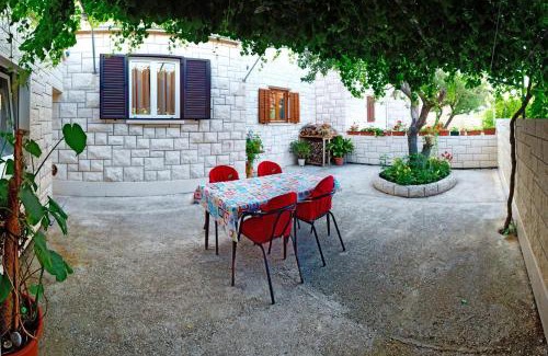 Postira Apartamento | Apartments by the sea Postira, Brac - 9241