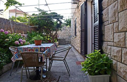 Postira Apartamento | Apartments by the sea Postira, Brac - 9241