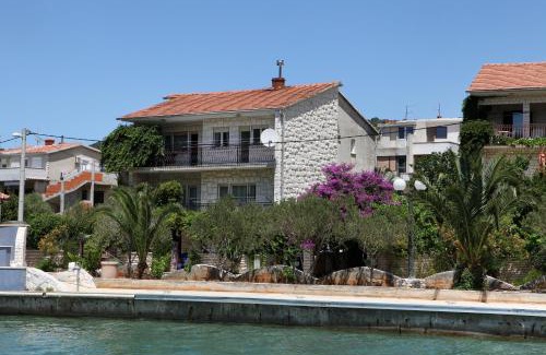 Vinisce Apartamento | Apartments by the sea Vinisce, Trogir - 4892