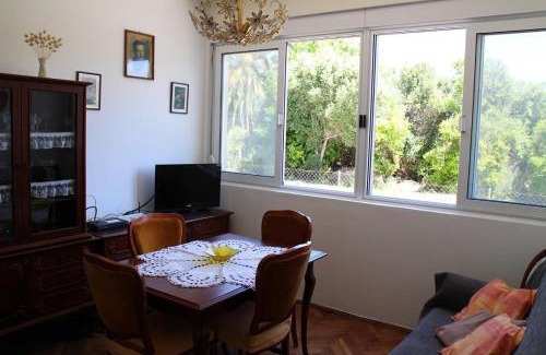 Cove Rogacic Apartamento | Apartments by the sea Vis - 13169