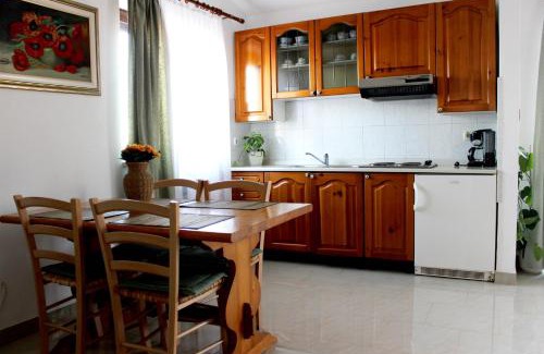 Vinkuran Apartamento | Apartments Cavae Romanae