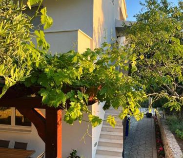 Jesenice Apartamento | Apartments Curnić
