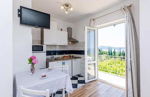 Krucica Apartamento | Apartamentos Cypress Sea Cove - Estudio Premium con balcón y vistas al mar (A2)