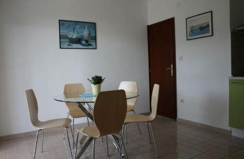 Vinisce Apartamento | Apartments Deni