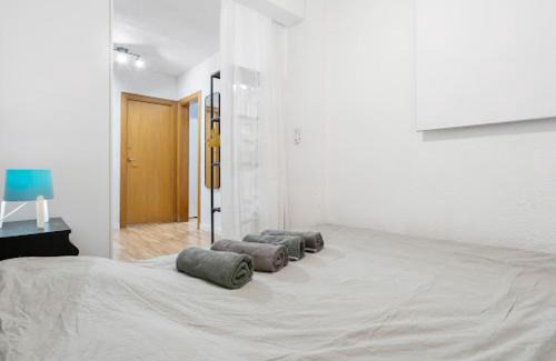 Cornella de Llobregat Apartamento | Apartments near the airport
