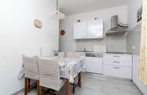 Zavalatica Apartamento | Apartments First row (97721-A1) - Zavalatica