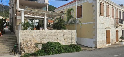 Komiza Apartamento | Apartments Frenkie