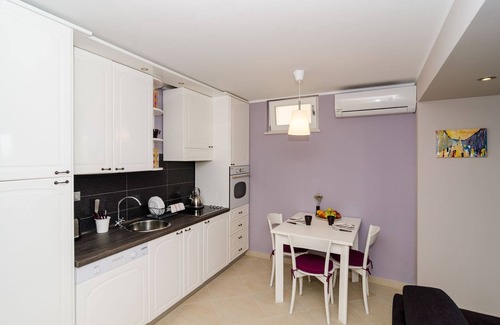 Gornji Kono Apartamento | Apartments Gaura - Comfort One-Bedroom Apartment with Terrace