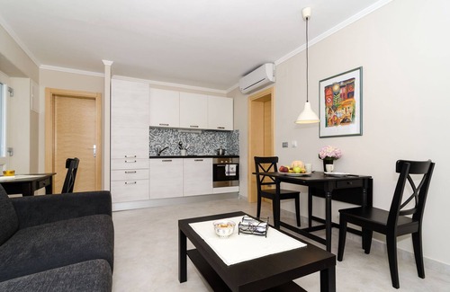 Gornji Kono Apartamento | Apartments Gaura - One-Bedroom Apartment with Terrace