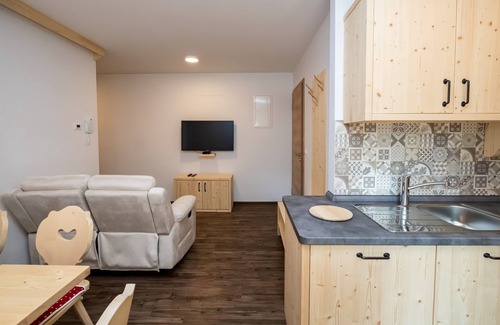 Ukanc Apartamento | Apartments Goldhorn Kingdom - Two-Bedroom Apartment with Balcony (A)