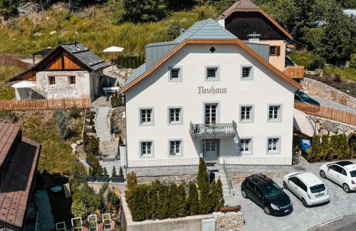 Colli In Pusteria Apartamento | Apartments, Guest House & historic Chalet Neuhaus