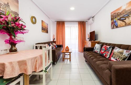 Torrevieja Apartamento | Apartments Gumersindo near the sea
