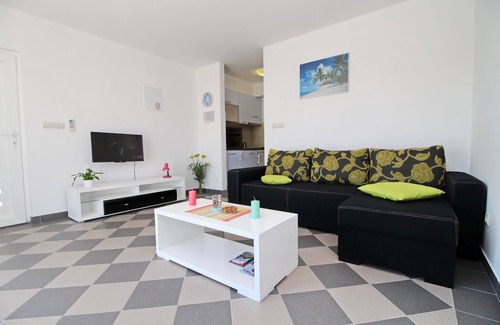 Drace Apartamento | Apartments Gusti - One Bedroom Apartment with Terrace and Sea View