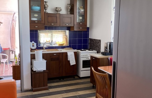 Paestum Villa | Apartamentos en Villa Con parque privado y piscina, estacionamiento gratuito con wi-fi gratuito.