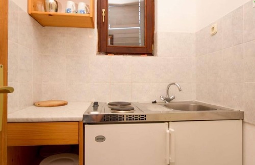 Cove Basina (Jelsa) Apartamento | Apartamentos Ivo (38671-A5) - Basina