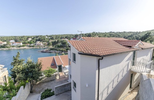 Cove Basina (Jelsa) Apartamento | Apartamentos Ivo (38671-A5) - Basina