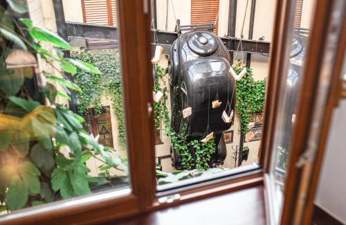 Lviv City Center Apartamento | Apartments JustLvivIt at the Rynok Square