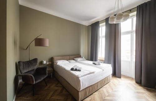 Lviv City Center Apartamento | Apartments JustLvivIt at the Rynok Square