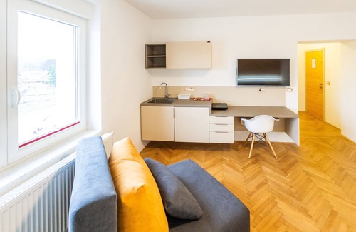 Ljubljana Apartamento | Apartments Kamr'ca - room 2 & 5 with private bathroom