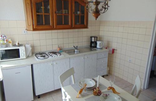 Milcetici Apartamento | Apartments Karolina